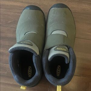 Keen Kids Winter snow Boots Bigkid size 5